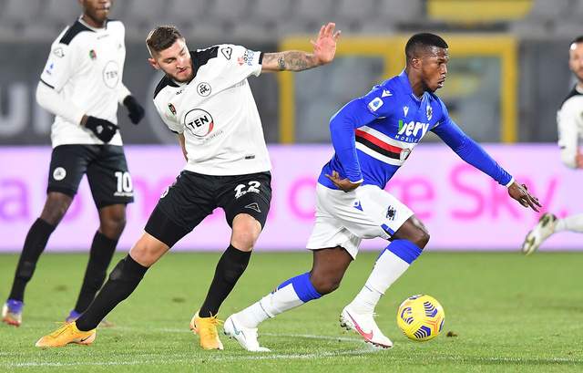  斯佩齐亚利古里亚海风暴，升班马展现顽强拼搏精神